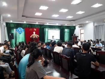 Quang cảnh buổi tập huấn.