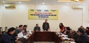 Họp Hội đồng giám khảo chấm Giải thưởng Sáng tạo KHCN Việt Nam năm 2020