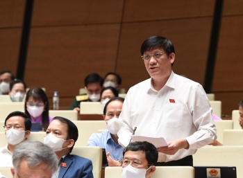 Bo truong Bo Y te Nguyen Thanh Long
