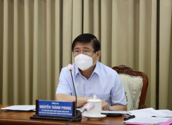 Chủ tịch Chủ tịch UBND TPHCM Nguyễn Thành Phong cho biết Thành phố xác định việc chống dịch như một cuộc chiến, nhằm đảm bảo, đặt an toàn sức khỏe, tính mạng người dân là trên hết. Ảnh: Trung tâm Báo chí TPHCM