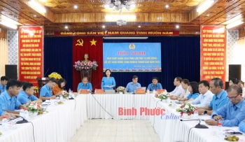Các đại biểu dự Hội nghị Ban Chấp hành mở rộng Liên đoàn Lao động tỉnh