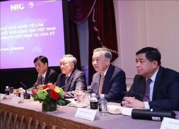Tổng Bí thư, Chủ tịch nước đề nghị Mạng lưới ĐMST Việt Nam tại Hoa Kỳ tiếp tục phát huy vai trò kết nối của mình, mở rộng sự tham gia của các thành viên mới và tăng cường sự hợp tác giữa các chuyên gia, trí thức người Việt Nam và quốc tế - Ảnh:TTXVN