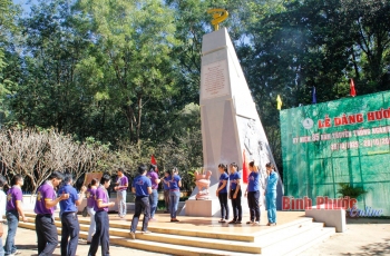 Sáng mãi truyền thống Phú Riềng Đỏ anh hùng