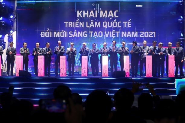 Thủ tướng nhấn nút khởi công xây dựng Trung tâm Đổi mới sáng tạo quốc gia và khai mạc Triển lãm quốc tế đổi mới sáng tạo Việt Nam 2021