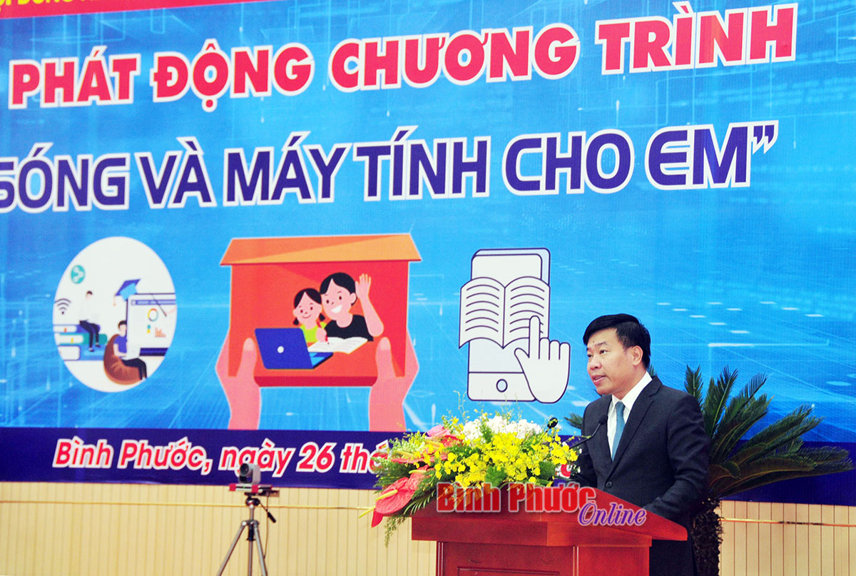 Bí thư Tỉnh ủy Nguyễn Mạnh Cường phát động chương trình “Sóng và máy tính cho em”