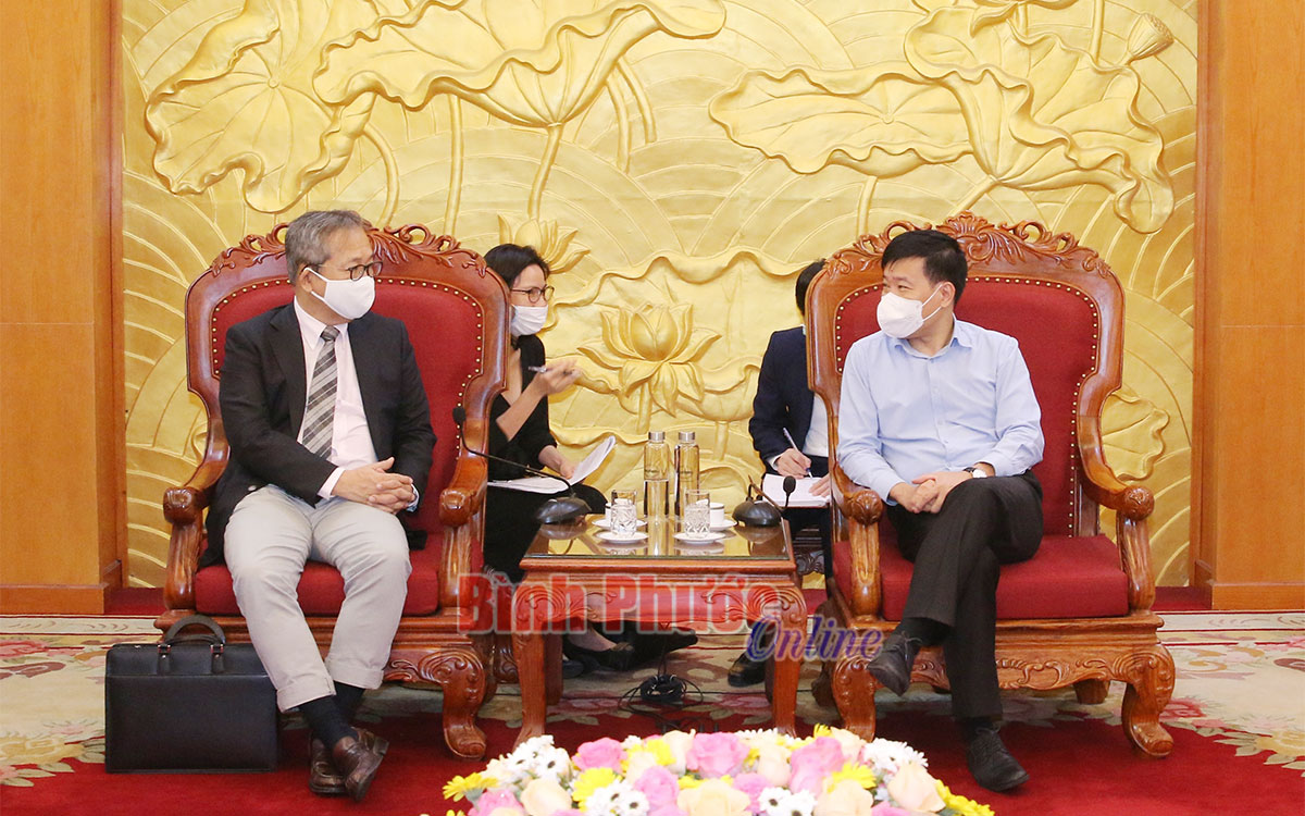 Bí thư Tỉnh ủy Bình Phước Nguyễn Mạnh Cường làm việc với Đại sứ Nhật Bản Yamada Takio