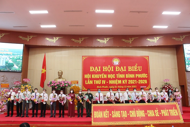 Ban Chấp hành Hội Khuyến học tỉnh Bình Phước khóa IV, nhiệm kỳ 2021- 2026 ra mắt Đại hội