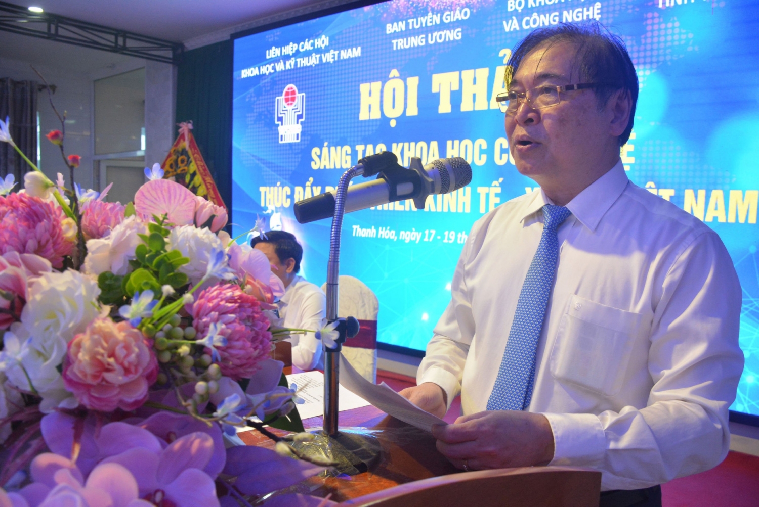 Chủ tịch Liên hiệp Hội Việt Nam, Chủ tịch Quỹ VIFOTEC Phan Xuân Dũng phát biểu tại hội thảo khoa học “Sáng tạo khoa học và công nghệ thúc đẩy phát triển kinh tế-xã hội Việt Nam” (8/2022)