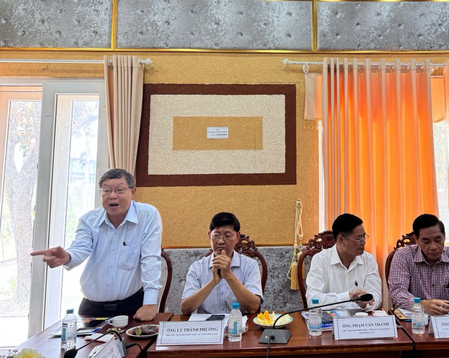 3.	Ông Nguyễn Văn Liệt - Phó Chủ tịch phụ trách điều hành Liên hiệp các hội Khoa học và Kỹ thuật tỉnh Đồng Nai chia sẻ kinh nghiệm tổ chức triển khai Cuộc thi sáng tạo thanh thiếu niên, nhi đồng và Hội thi sáng tạo kỹ thuật