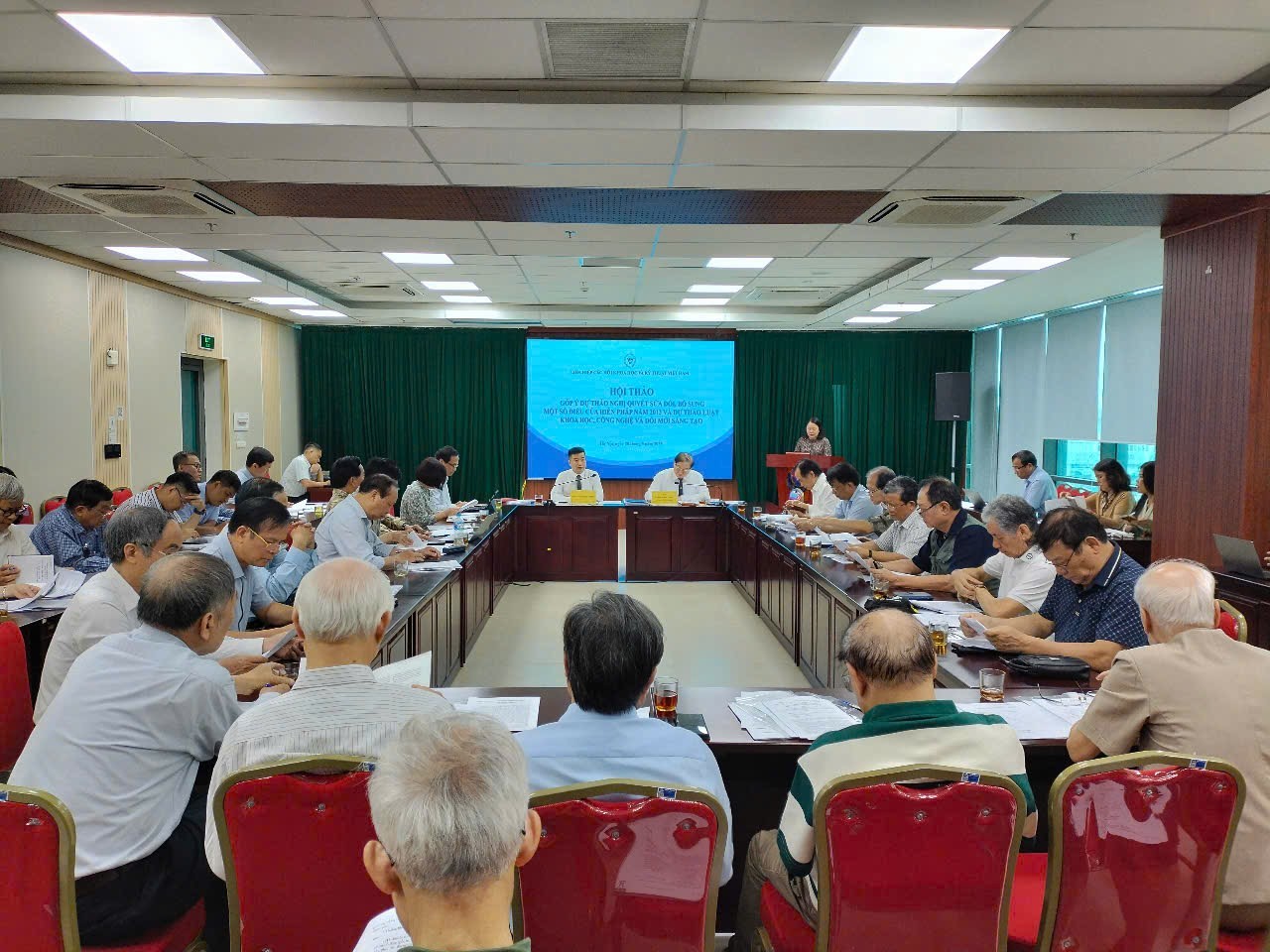 Quang cảnh hội thảo